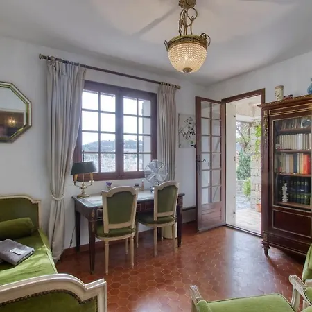Dom wakacyjny Spacious 115 M2 House Close To The Saint-Mandrier-sur-Mer